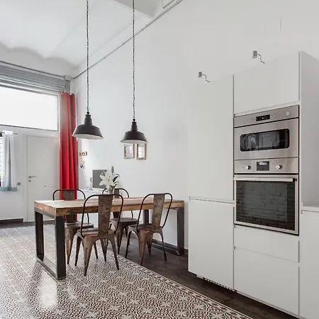 Stylish Apartment With Terrace For Couple Or Family Barcelona Exterior photo